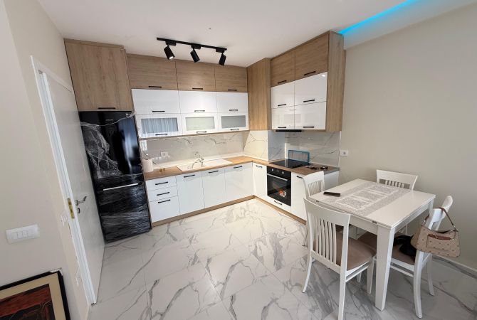 Shtepi me qera Apartament ne Tirane, 1+1, Mobilimi E mobiluar, Pagesa 450  Euro.