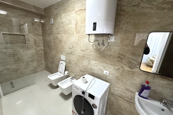 Shtepi me qera Apartament ne Tirane, 1+1, Mobilimi E mobiluar, Pagesa 700  Euro.