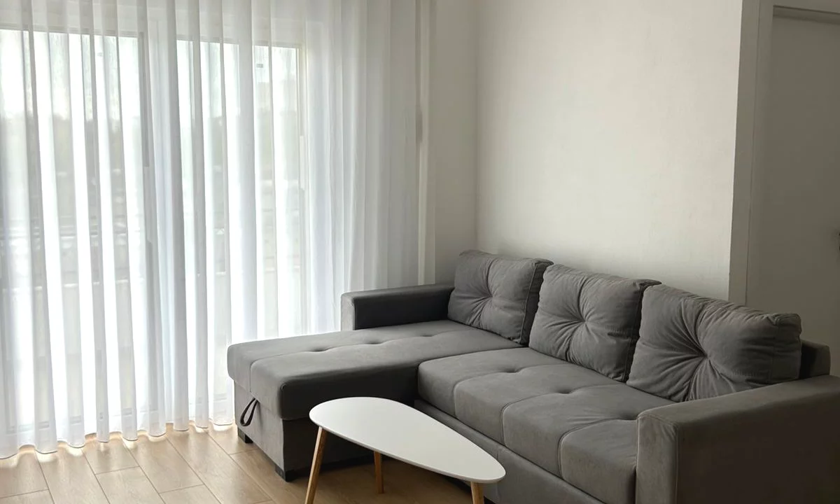 Shtepi me qera Apartament ne Tirane, 1+1, Mobilimi E mobiluar, Pagesa 45,000  Leke.