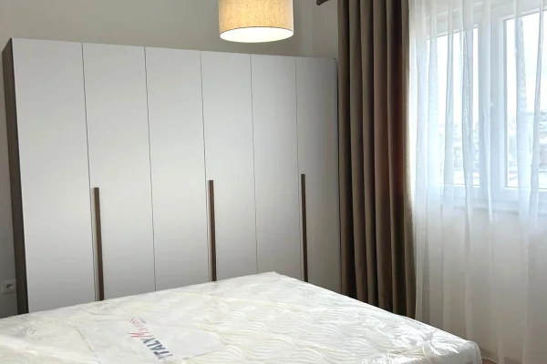 Shtepi me qera Apartament ne Tirane, 1+1, Mobilimi E mobiluar, Pagesa 45,000  Leke.
