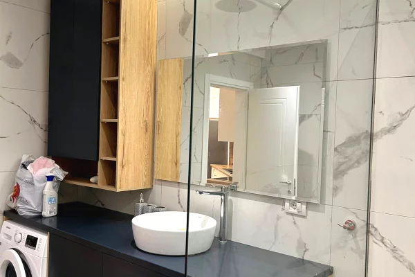Shtepi me qera Apartament ne Tirane, 1+1, Mobilimi E mobiluar, Pagesa 65,000  Leke.