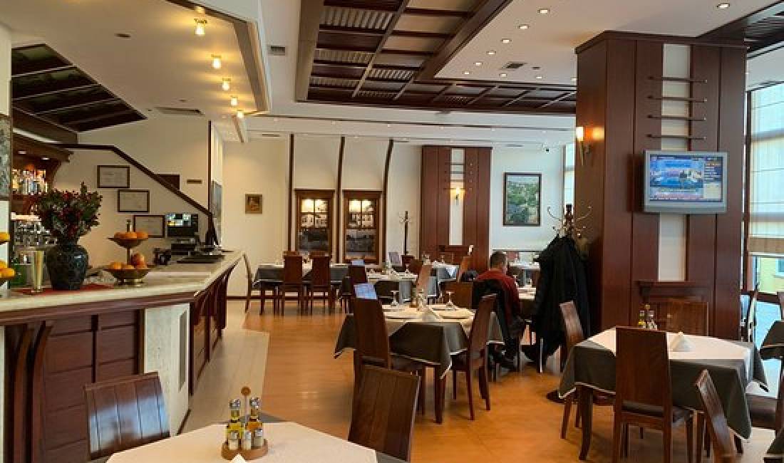 Offerte di lavoro a Tirana, Profession Sanitare,Pjatalarese , , Pagamento 35,000  Leke.