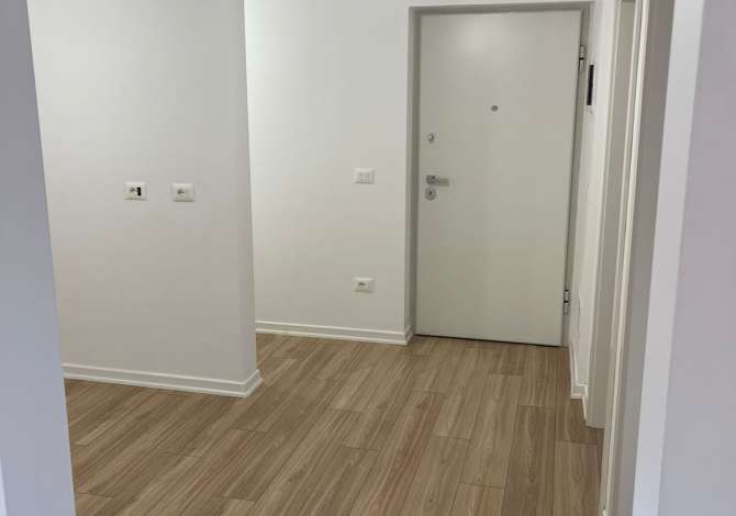 Ambient biznesi me qera 3+1 ne Tirane - 500 Euro