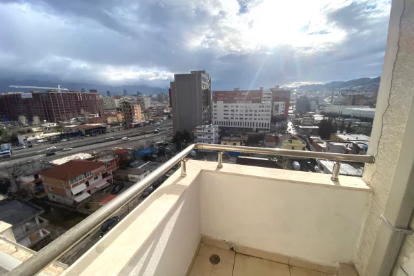 Appartamento in affitto a Tirana 2+1, Arredato