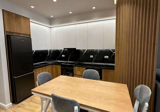 Shtepi me qera Apartament ne Tirane, 1+1, Mobilimi E mobiluar, Pagesa 500  Euro.