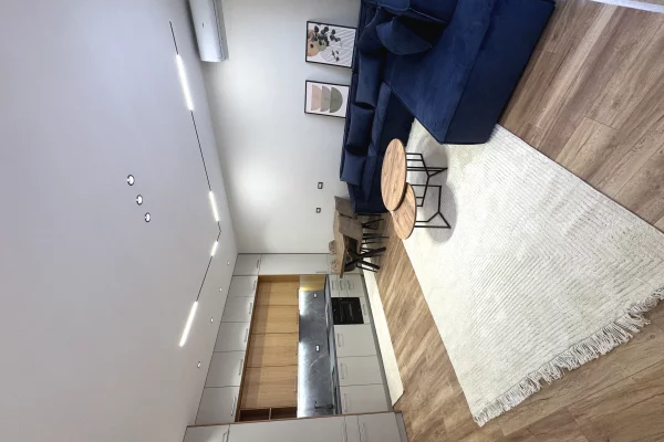 Qera Apartament 1+1 me Parkim Kompleksi Delijorgji 1000 euro