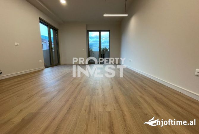 Shitet Ambient Zyrash Lion Park, rruga Elbasanit