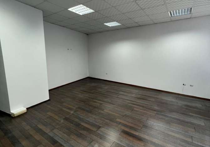 Business Property for Rent 3+1 in Tirana - 2,001 Euro