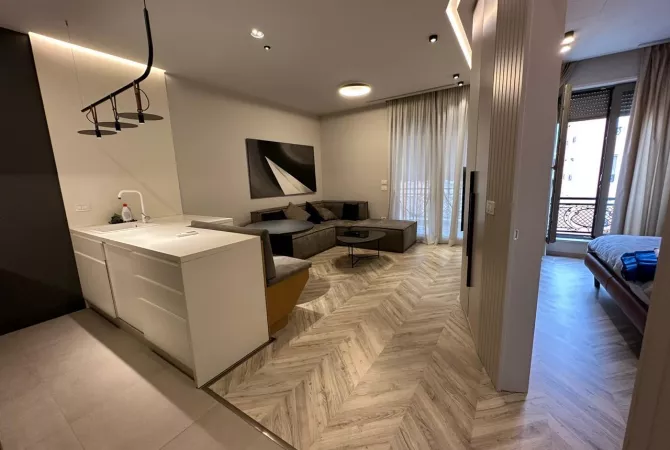 Shtepi me qera Apartament ne Tirane, 1+1, Mobilimi E mobiluar, Pagesa 1,000  Euro.