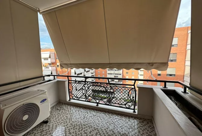 Shtepi me qera Apartament ne Tirane, 1+1, Mobilimi E mobiluar, Pagesa 1,000  Euro.