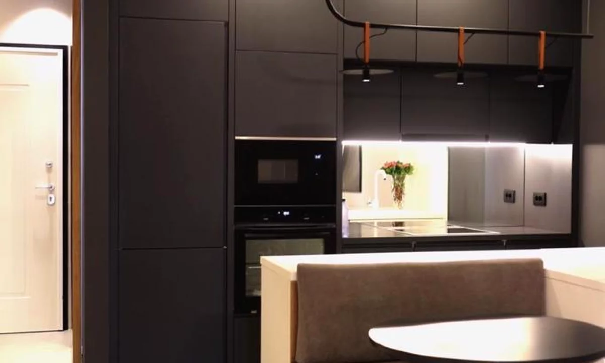 Shtepi me qera Apartament ne Tirane, 1+1, Mobilimi E mobiluar, Pagesa 900  Euro.