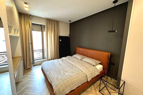 Shtepi me qera Apartament ne Tirane, 1+1, Mobilimi E mobiluar, Pagesa 900  Euro.
