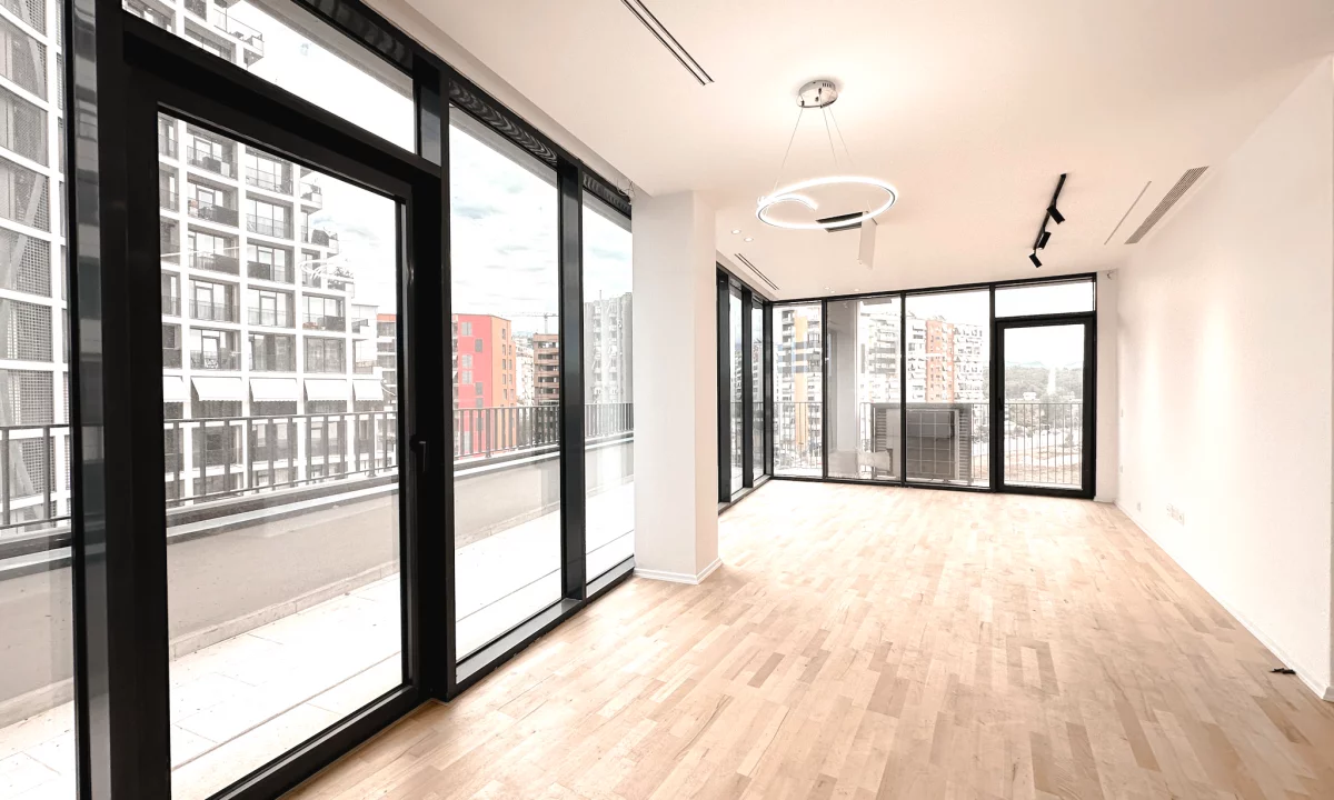 Shtepi ne shitje Apartament ne Tirane, 2+1, Mobilimi Bosh, pa mobiluar, Pagesa 448,000  Euro.