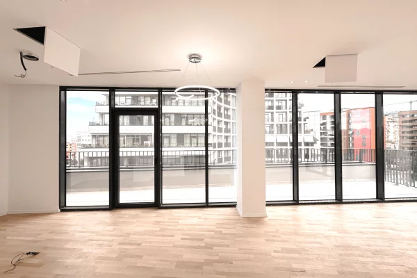 Shtepi ne shitje Apartament ne Tirane, 2+1, Mobilimi Bosh, pa mobiluar, Pagesa 448,000  Euro.