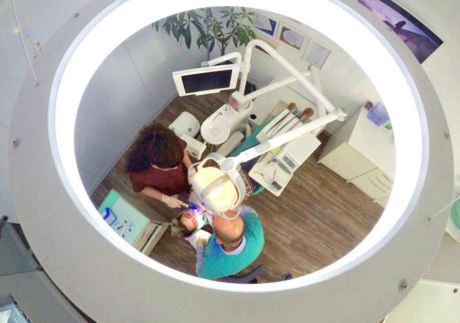 Klinika dentare Lako ofron sherbime ne Paradontologji, Estetik dentare, Implatologji dhe Ortodonci