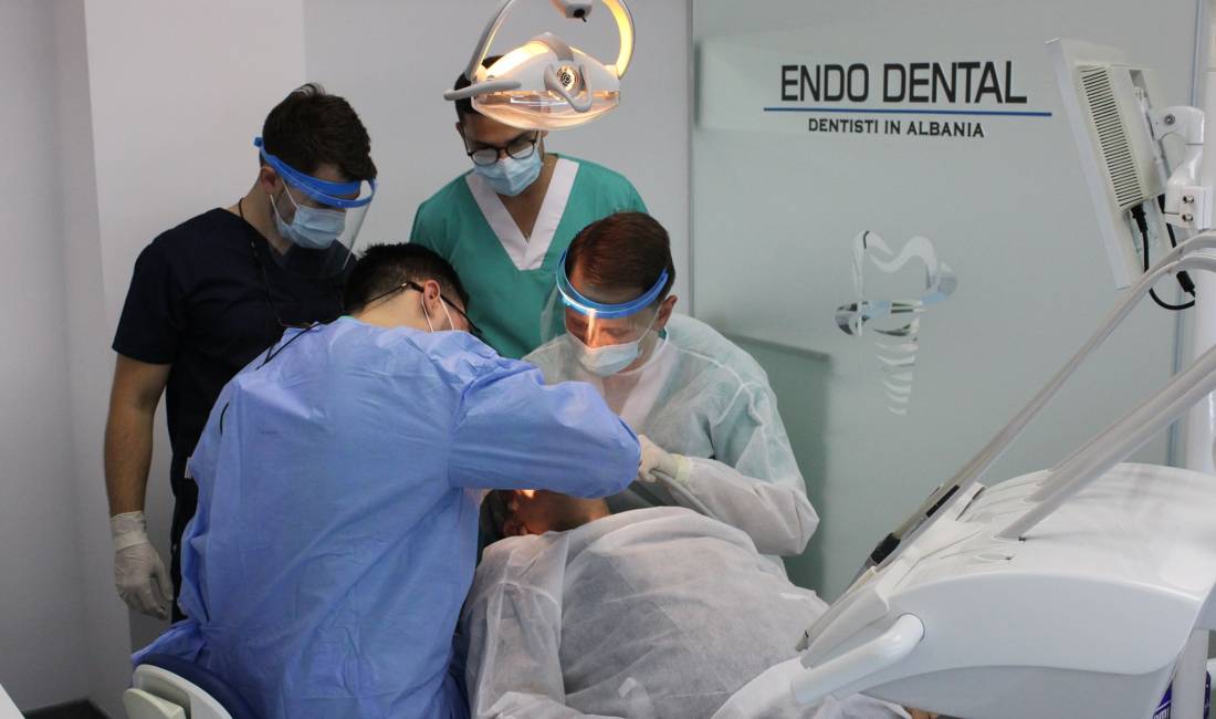 Klinike Dentare ofrojme  Kirurgji Orale, Turizem dentar 🇮🇹 Grafi Dentare dhe Tac 3d. Konsulta pa Pagese