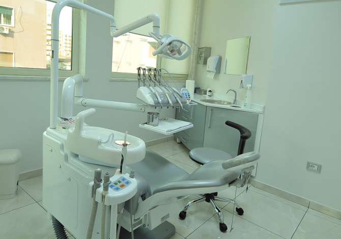 Klinika dentare Evident ofron sherbime Higjene dhe profilaksi,Zbardhim, Proteza,Pedodontie, Sedacioni koshient, Telekamera intraorale etj.