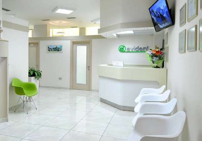 Klinika dentare Evident ofron sherbime Higjene dhe profilaksi,Zbardhim, Proteza,Pedodontie, Sedacioni koshient, Telekamera intraorale etj.