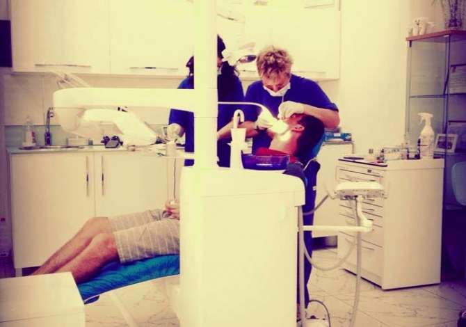 Klinike dentare Bitincka ofron sherbime per Kellef zirkoni, Pastrim/Heqje dhembesh, Lip filler