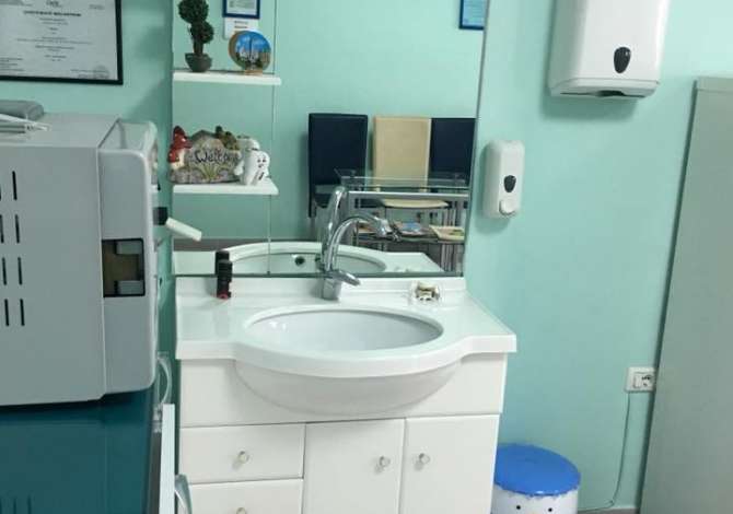 Klinika dentare Bitincka e specializuar per Ortodonci fikse dhe te levizshme.  Vizita FALAS