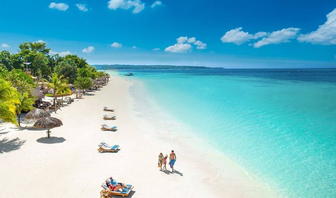 Agjensi Udhetimesh me biletat me te lira dhe sherbim dinjitoz per udhetime te kendshme. 