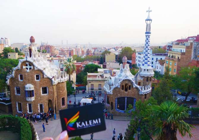 Agjensi e mirenjohur e udhetimeve ofron bileta udhetimie, rezervime ne hotele etj.