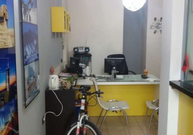 Sherbime Udhetimi dhe Transporti ne Tirane - 100 