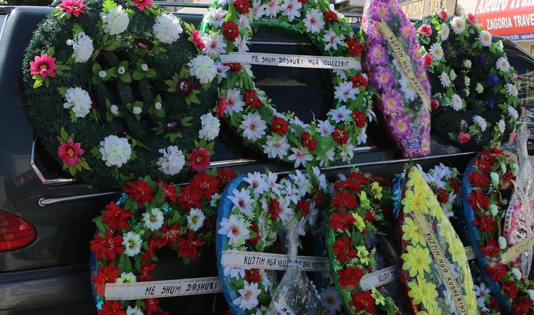 Agjensi Funerale Sallahi sherben ne Transport funeral dhe autoambulonce brenda dhe jashte vendit, Kapak Frigoriferik etj.