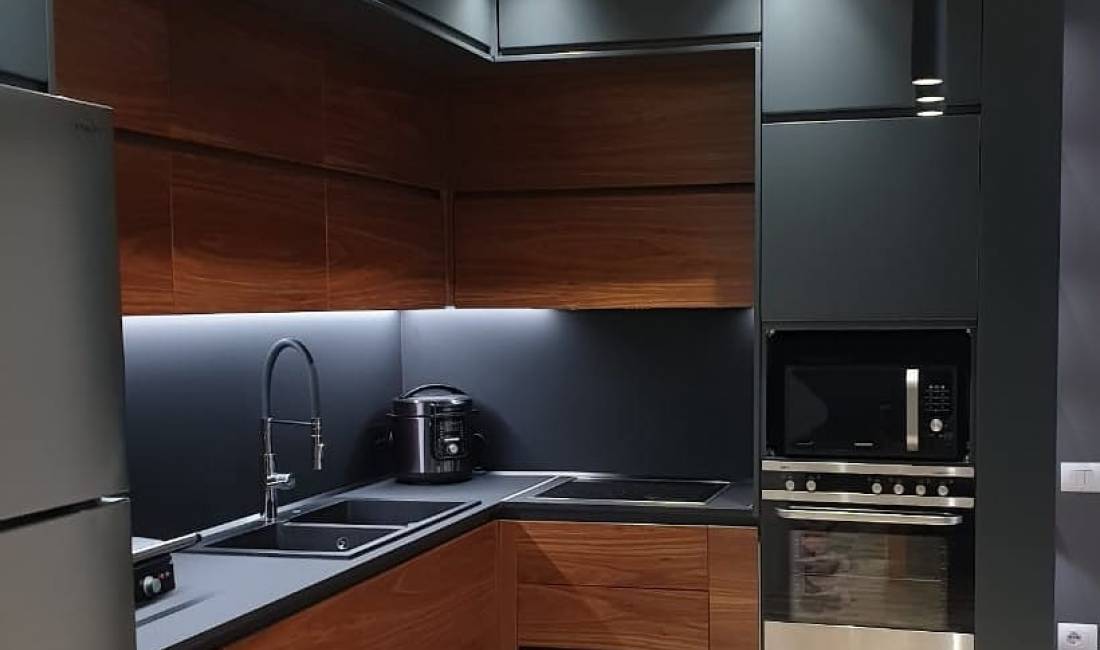 Ofrojme mobilimin e shtepise, biznesit ose hotelit tuaj. 