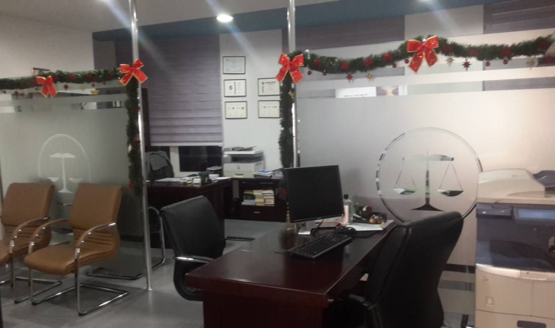 Zyre noterie, ofron asistence dhe akte noteriale, konsulence te drejtperdrejte dhe online, sherbime perkthimi etj. 