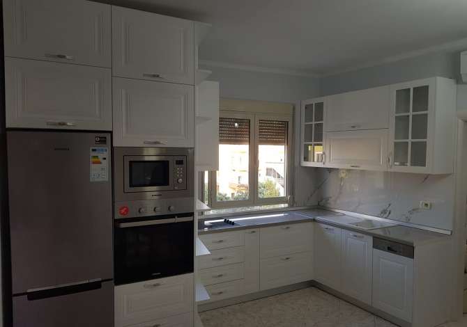 Servizi di srredamento a Durazzo - 100 