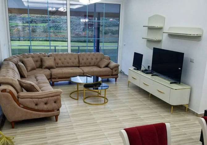 Servizi di srredamento a Fier - 100 