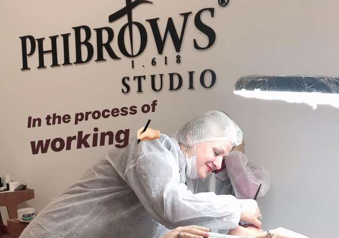 Estetika e Thonjve, e certifikuar ne Hong Kong, ofron sherbime per thonj me Gel, Manikyr Gel, Trajtim te plote Manikyr dhe Pedikyr