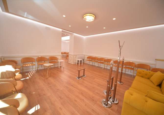 Agjensi Funerale ofron sherbimin e Transportit funeral, Ceremoni Mortore, Autofuneral Luksoz