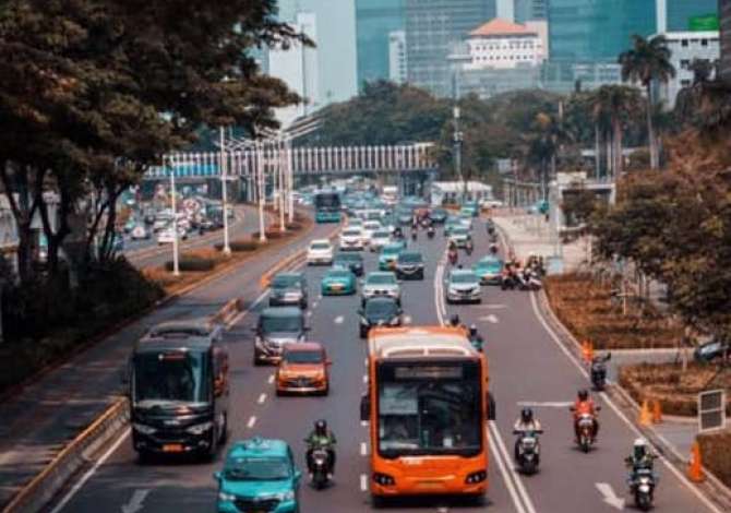 Sherbime Udhetimi dhe Transporti ne Tirane - 50 
