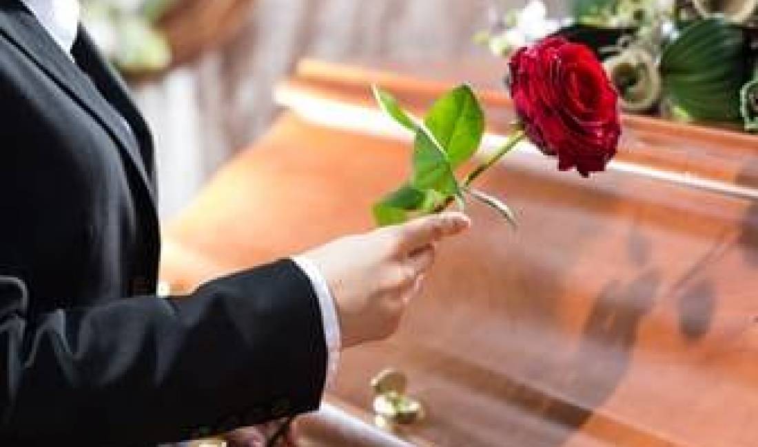 Agjensi funeralesh Meka ofron sherbim Funeral dinjitoz 24 ore 