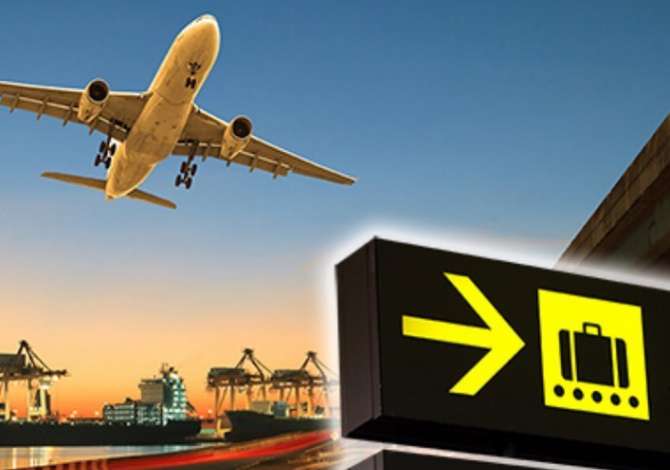 Agjensi udhetimi ofron paketa turistike dhe makina me qera