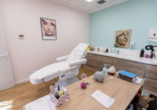 Klinike Dermo-Estetike dhe Kirurgji Rikonstruktive Anassa ofron sherbime ne Kirurgjine Plastike, Dermatologji dhe Trajtime dermo-estetike