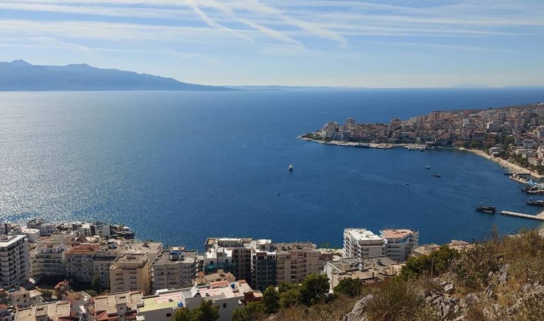 SHITET TRUALL 400 m2 NE QYTETIN E SARANDES.