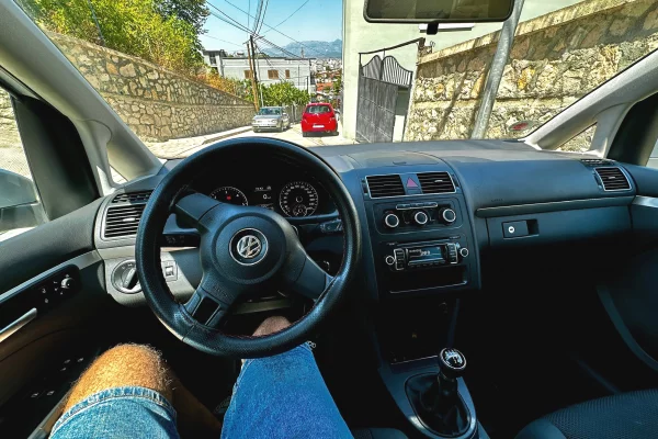 Auto in Vendita a Tirana, Volkswagen, 2011 Diesel,Kambio Manual Pagamento 540,000  Leke.