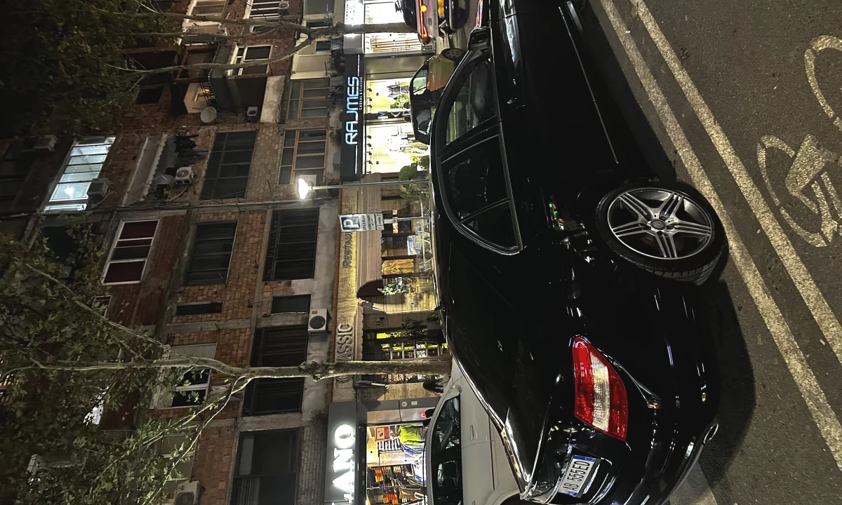 Auto in Vendita a Tirana, Mercedes-Benz, 2010 gasoline-gas,Kambio Automatik Pagamento 750,000  Leke.