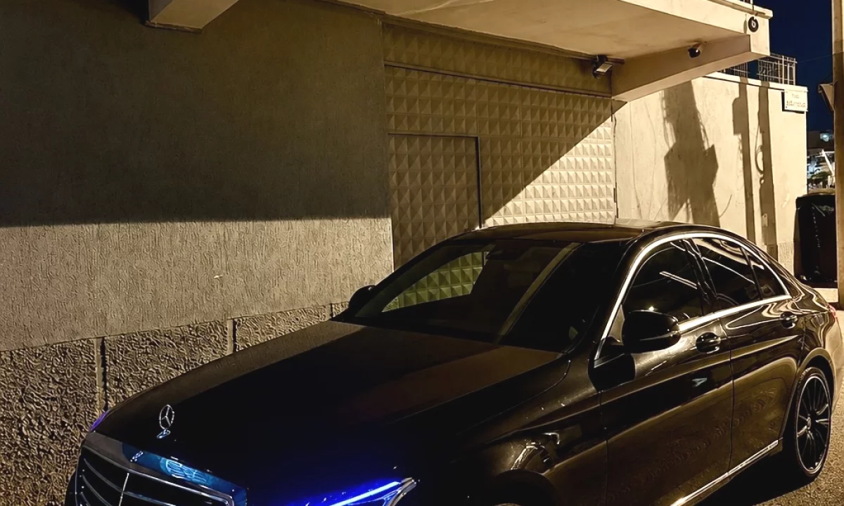Cars for sale in Tirana, Mercedes-Benz, 2015 Diesel,Kambio Automatik Payment 14,000  Euro.