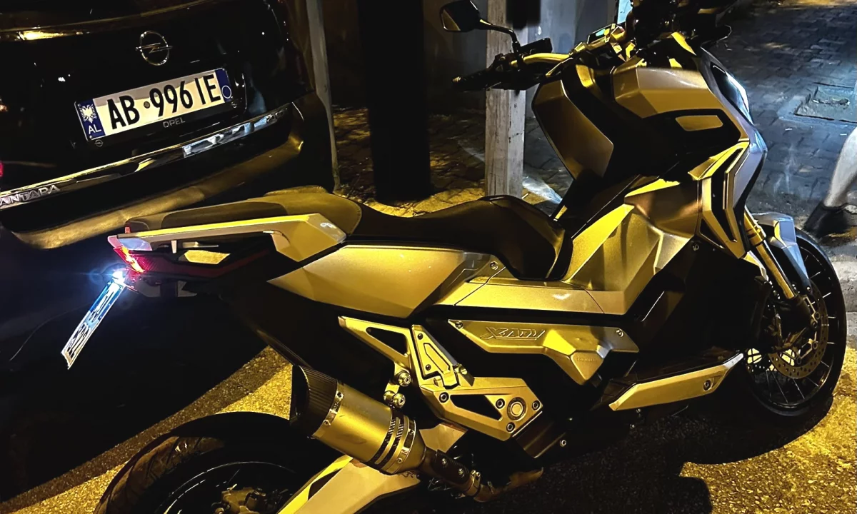 Honda X-adv  750