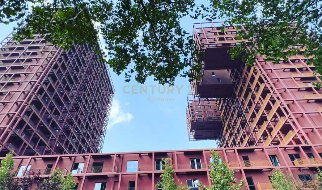 Ambient per qera tek Tirana garden Building