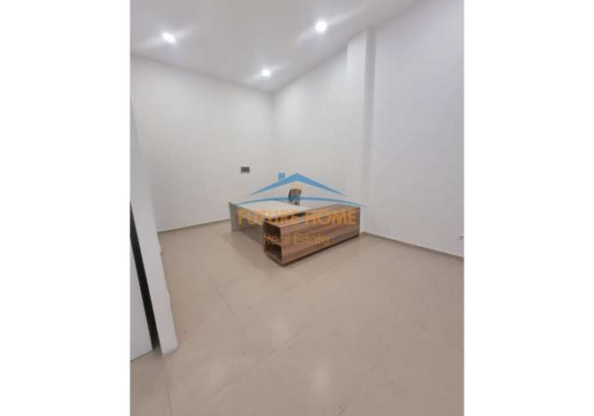 Ambient biznesi me qera 3+1 ne Tirane - 1,500 Euro