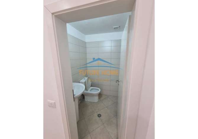 Ambient per zyra, klinike tek shkolla Bashkuar