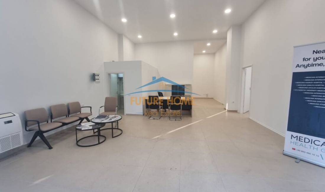 Ambient per zyra, klinike tek shkolla Bashkuar