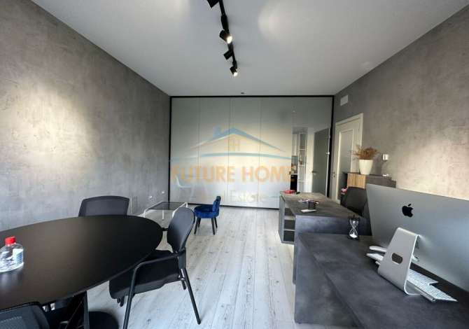 Business Property for Rent 3+1 in Tirana - 1,300 Euro