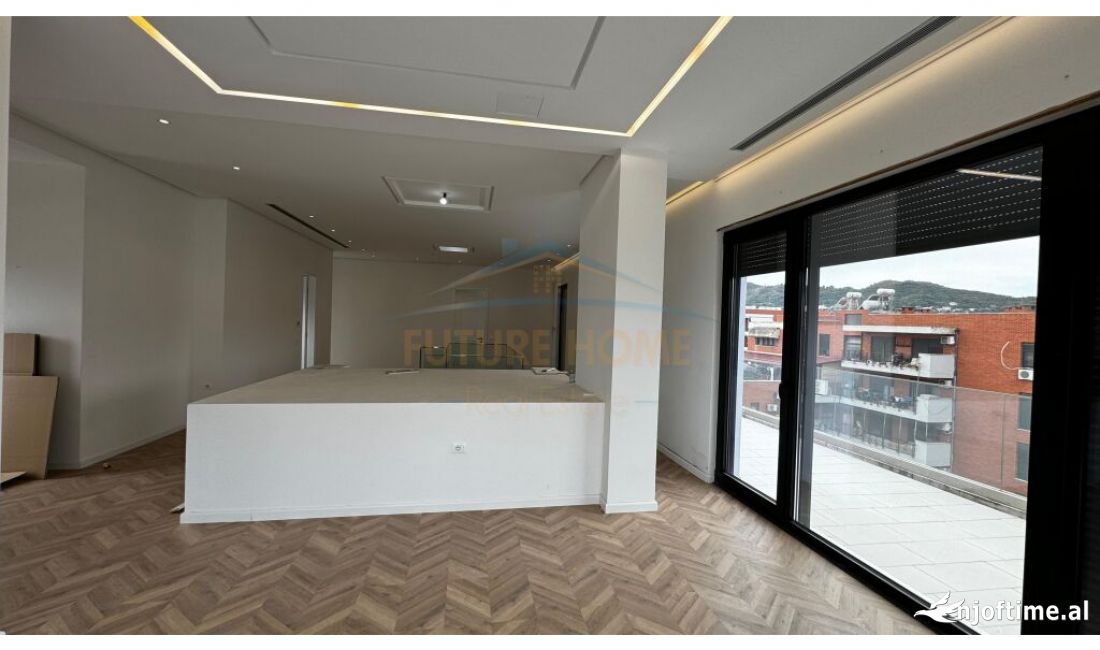 Ambient per zyra me qera pran kompleksit Delijorgji