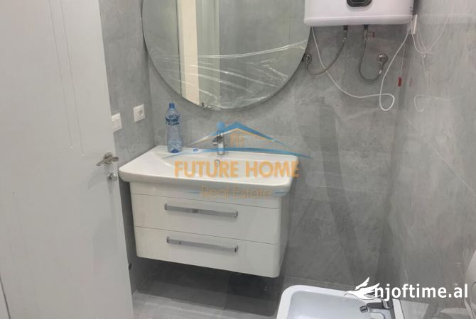 Ambient per zyra tek Lake View